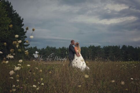 ruby tree farm summer wedding bride and groom photo michigan