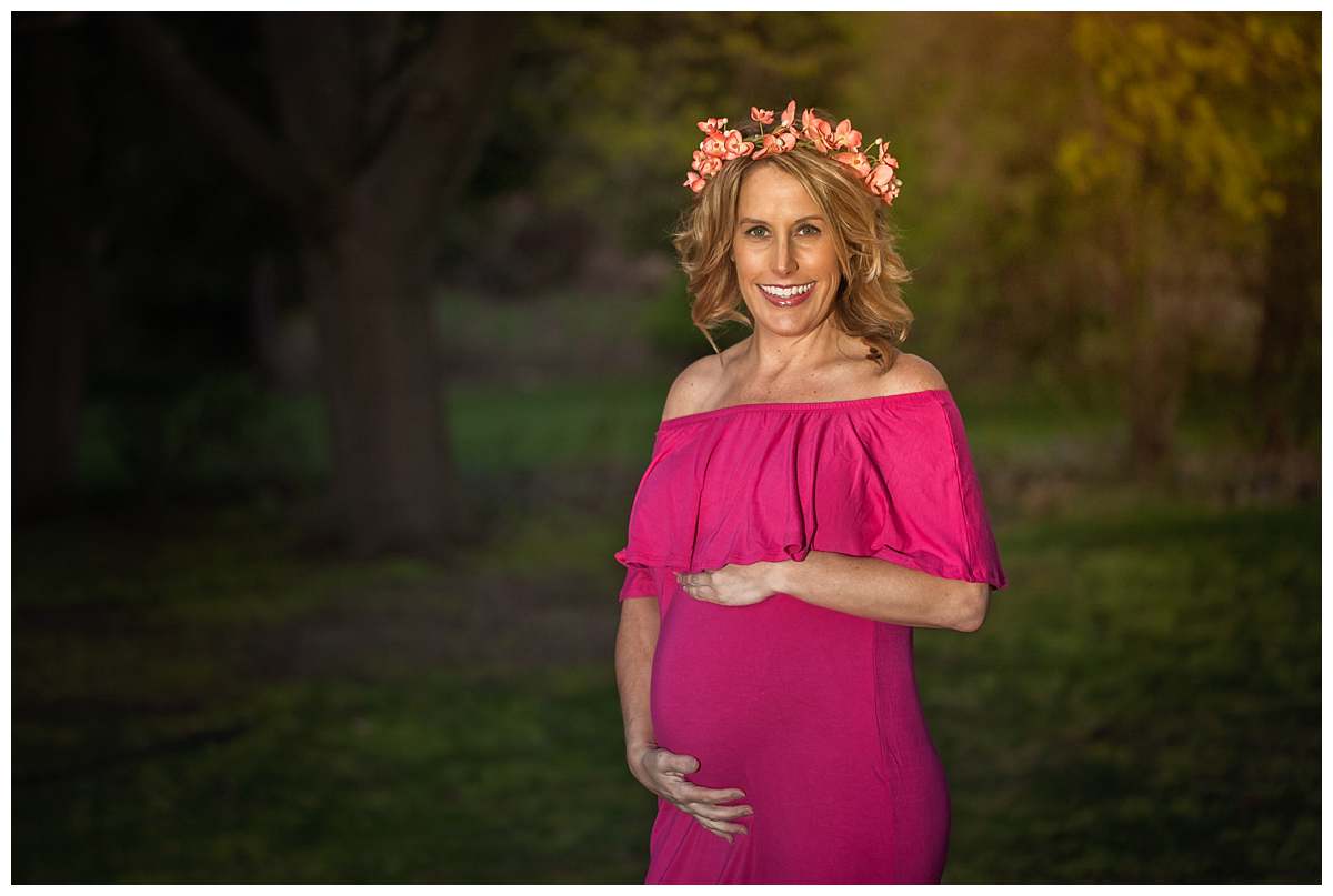pink maternity photoshoot detroit michigan 